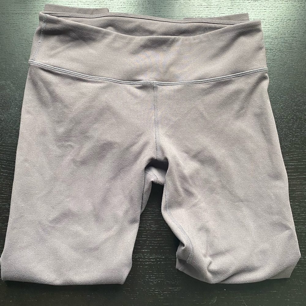 Fabletics cropped leggings